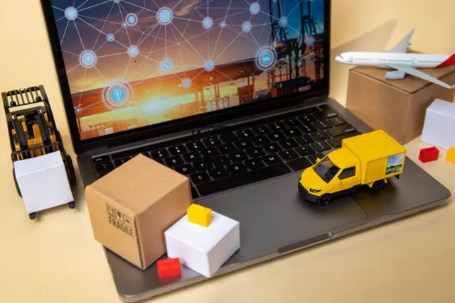 Expedited data recovery mail-in shipping service